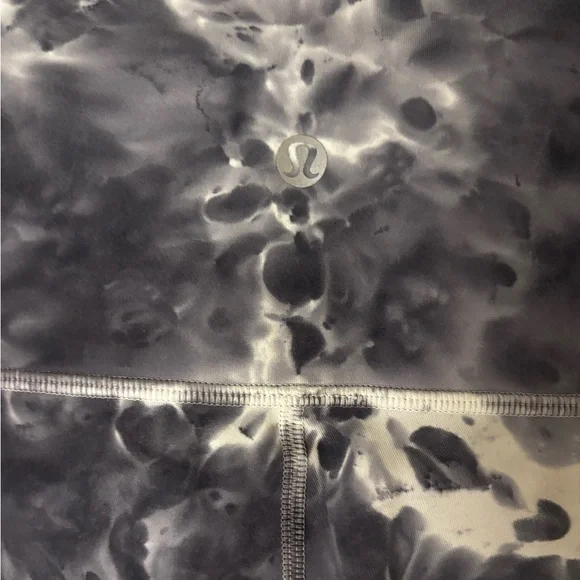 Lululemon Leggings - wunder under - Picture 4 of 4